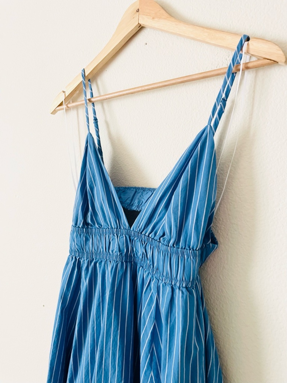 Aritzia Babaton SMALL Encourage Poplin Aline midi dress in blue striped - Picture 5 of 10